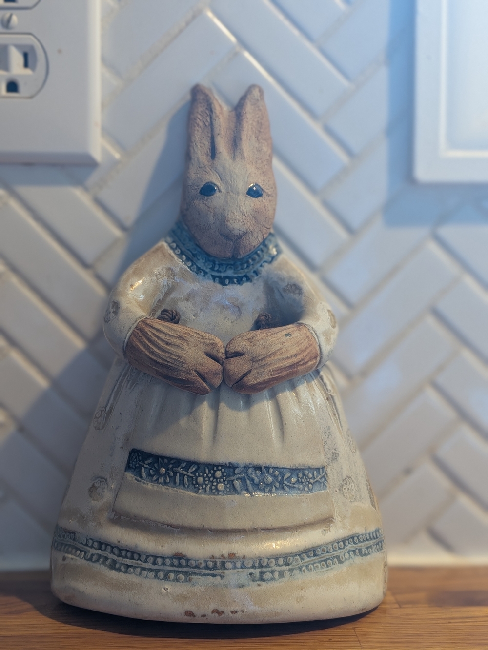 Wall Pocket Hanging Planter Folk Art Salamander Pottery Stoneware Bunny Rabbit